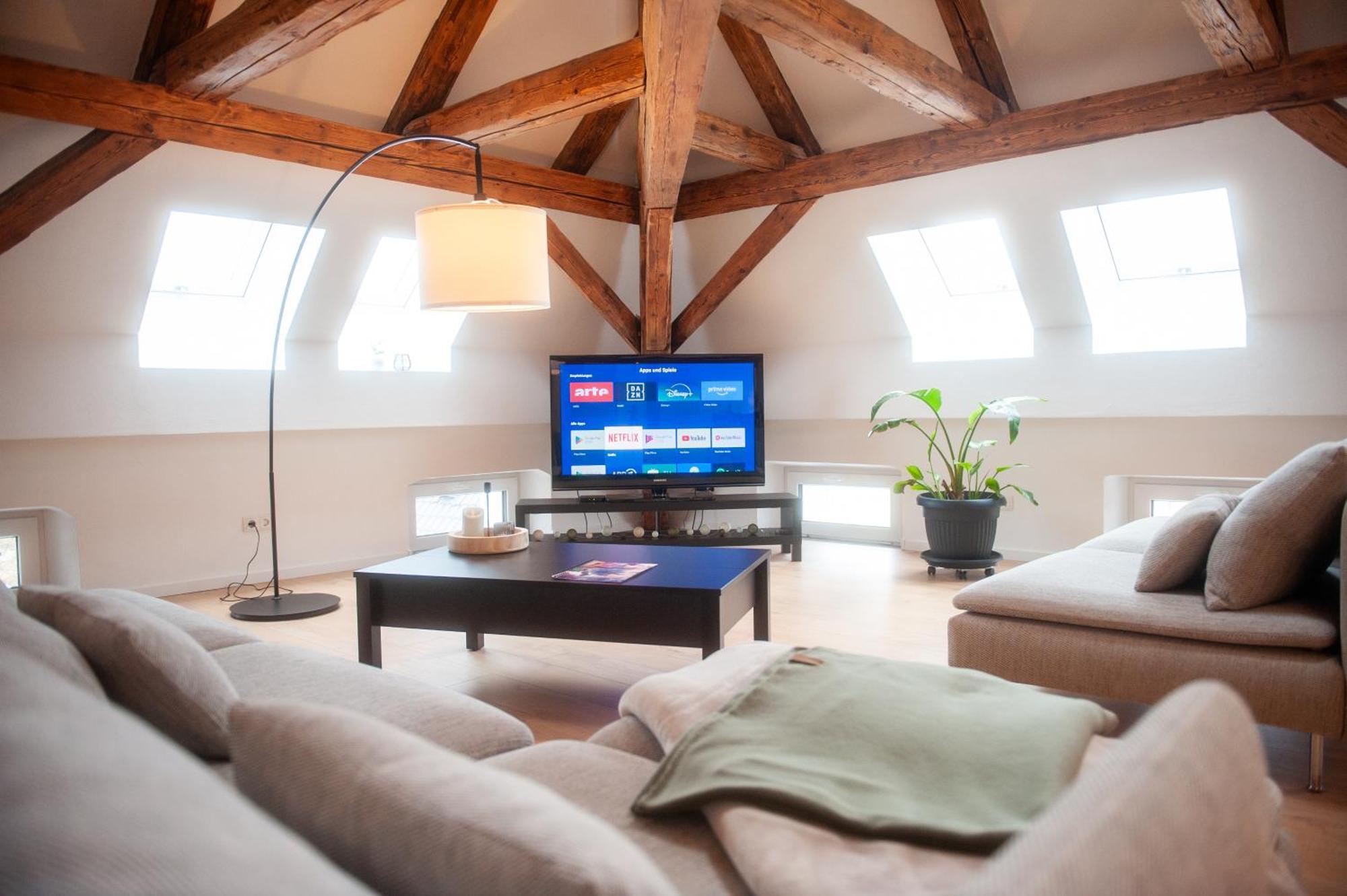Schlossberg - Ferienwohnung Im Herzen Von Зельб Екстер'єр фото