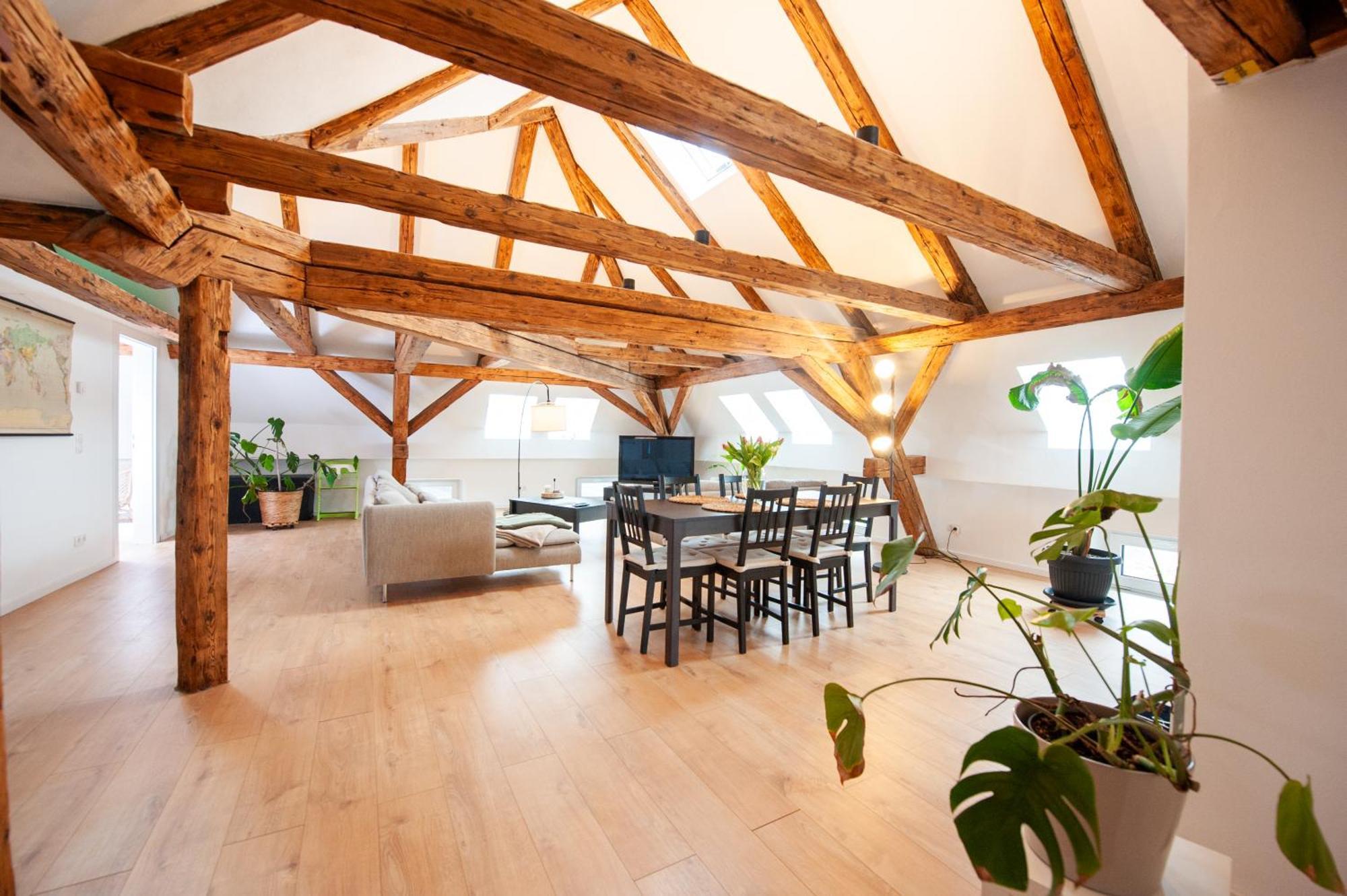 Schlossberg - Ferienwohnung Im Herzen Von Зельб Екстер'єр фото